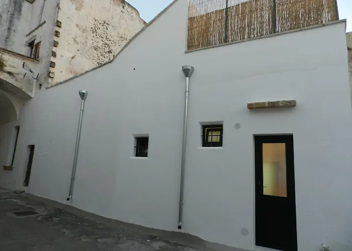 Casa A Corte Nel Centro Storico 펜션 *