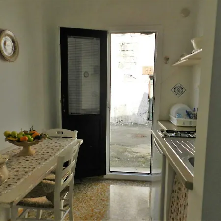 Semesterbostad Casa A Corte Nel Centro Storico