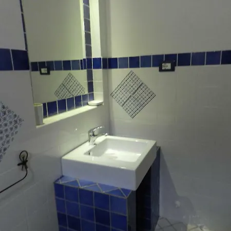 Casa A Corte Nel Centro Storico Semesterbostad *
