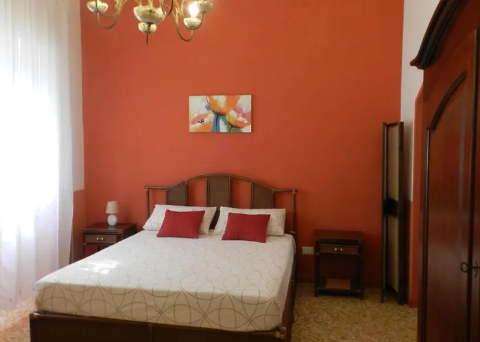 Casa A Corte Nel Centro Storico * Taviano (Lecce)