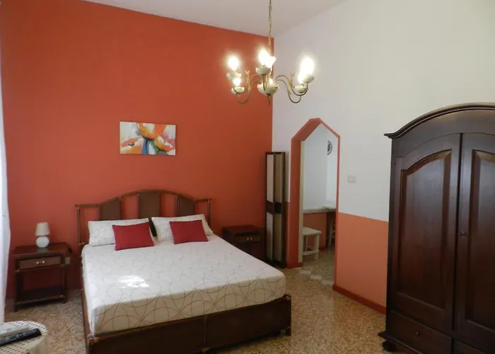 Casa A Corte Nel Centro Storico Nyaraló