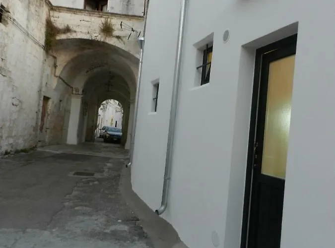 Feriehus Casa A Corte Nel Centro Storico Taviano (Lecce)